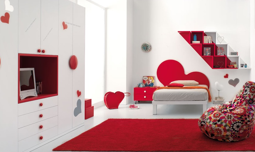 Бело-красная мебель для спальни